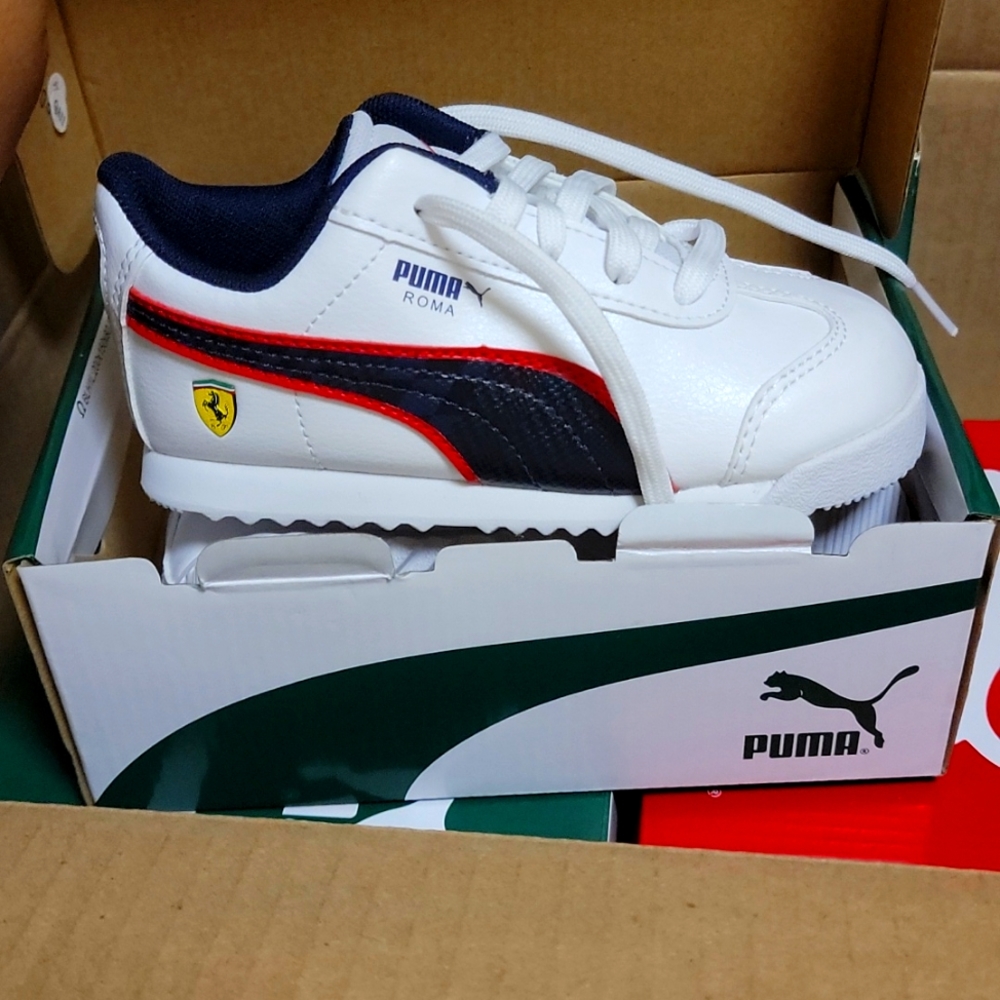 Brand New!! Kids PUMA Shoes Size 9C Never Worn! Excellent Condition!!!
